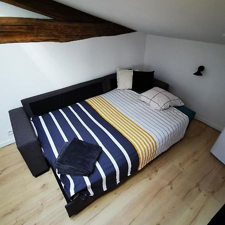 Appartement Neuf Climatise Sous Les Toits La Roche-Chalais Zewnętrze zdjęcie
