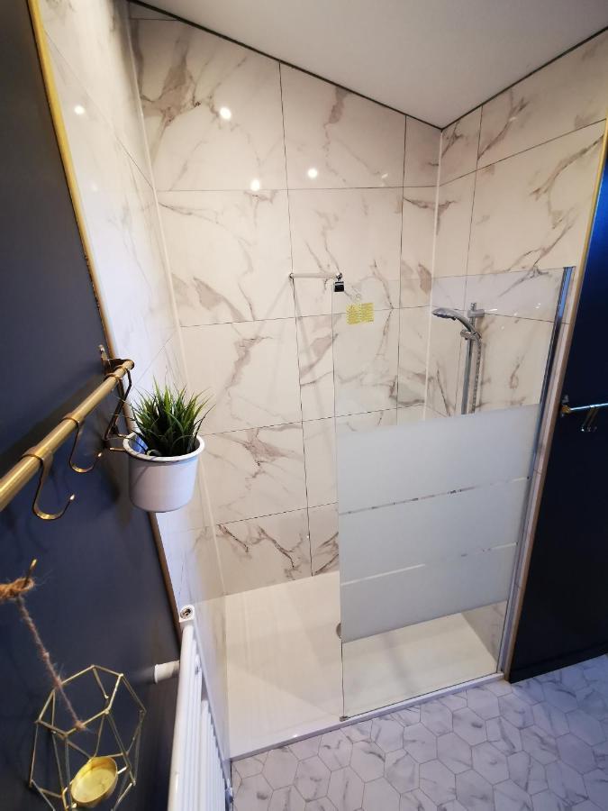 Appartement Neuf Climatise Sous Les Toits La Roche-Chalais Zewnętrze zdjęcie